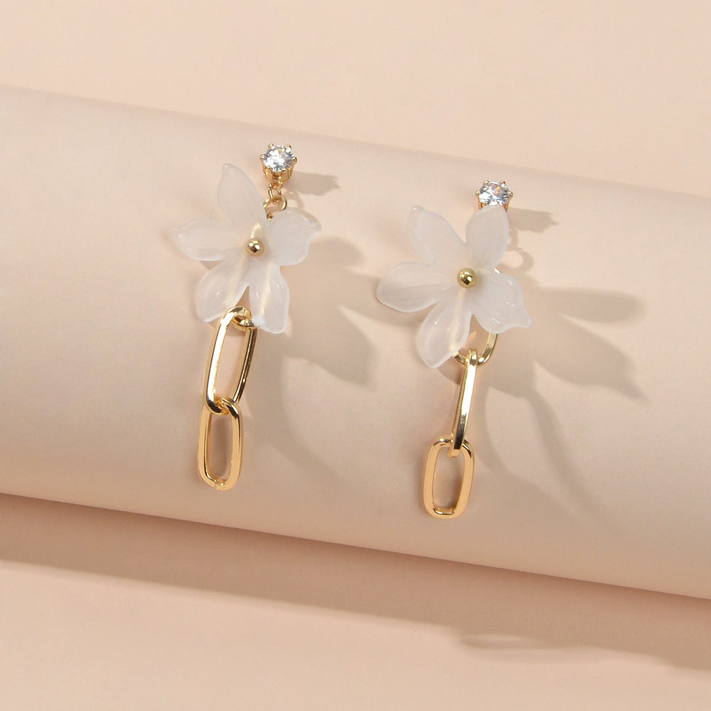 Designer Jewellery Gold Paperclip Chain Transparent Resin Flower Dangle Earrings